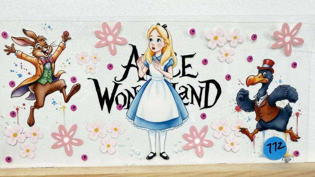 16oz - Alice in Wonderland