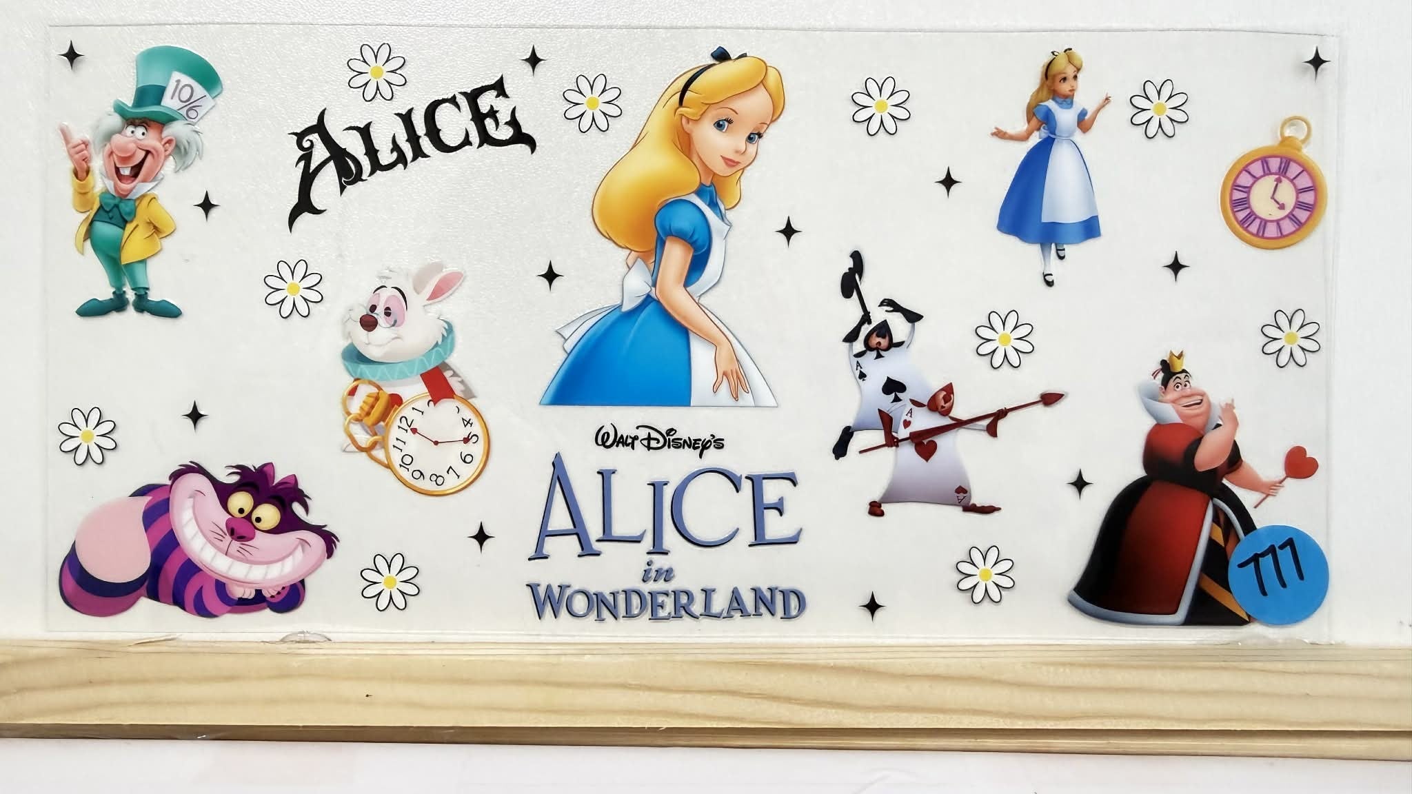 16oz - Alice in Wonderland