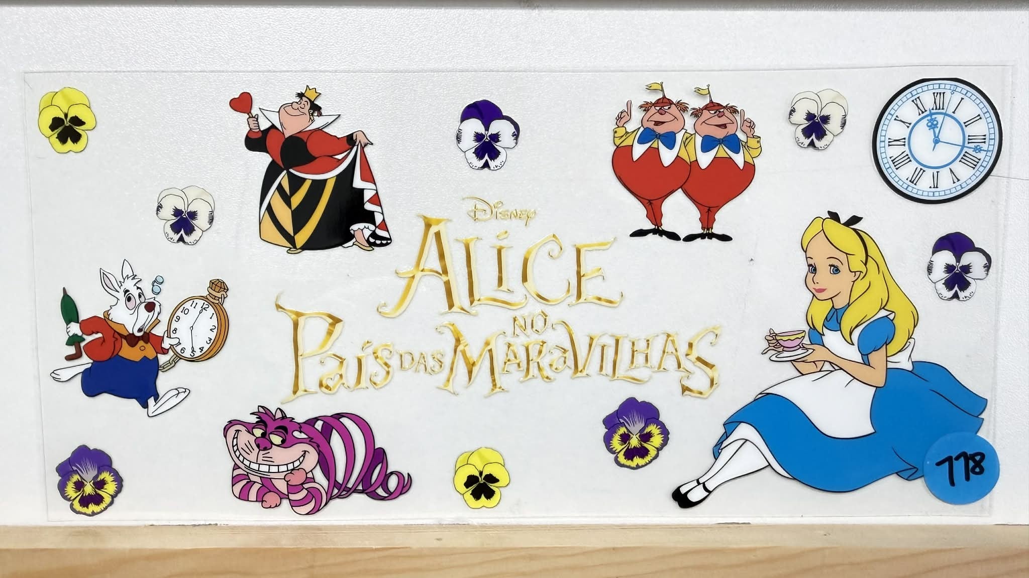 16oz - Alice in Wonderland